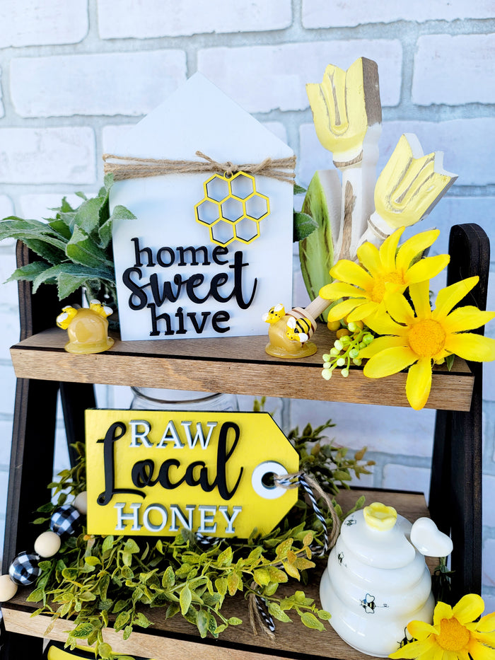Bee Tiered Tray Set