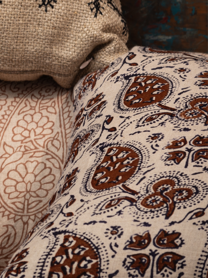 Betel Leaf Charcoal/Cinnamon Decorative Pillow Cover