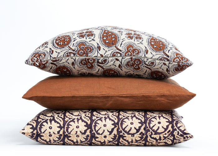 Betel Leaf Charcoal/Cinnamon Decorative Pillow Cover