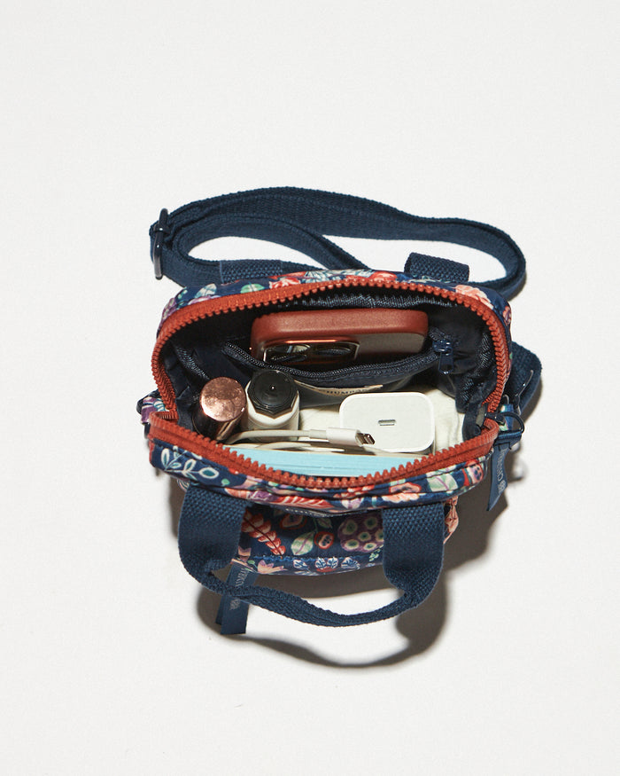 Explorer Sling-cum-Handbag| Batik Bloom