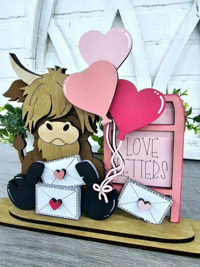 Freestanding Valentines Day Cow-wholesale