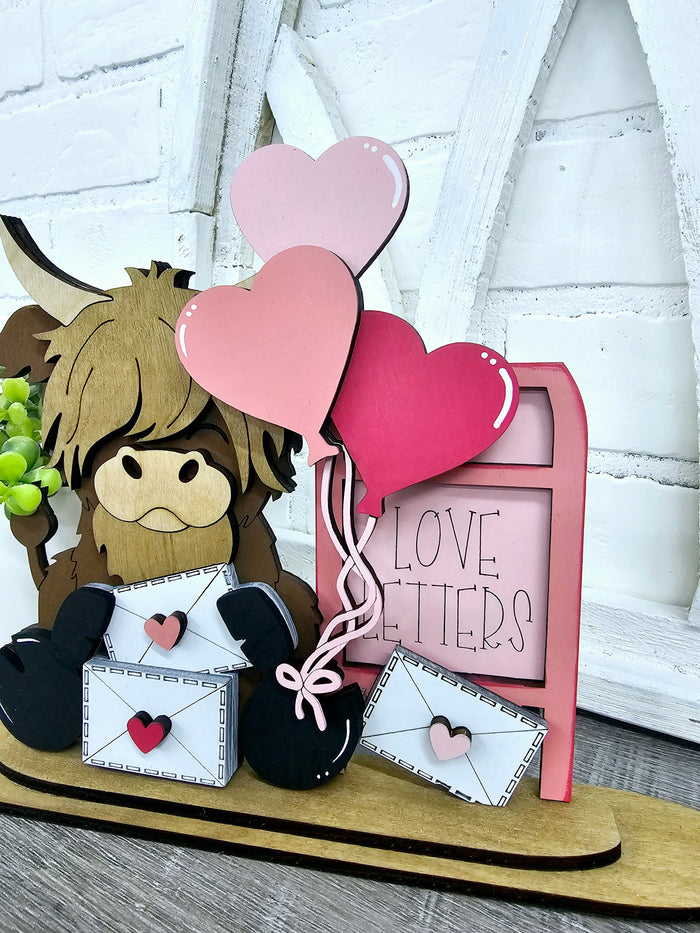 Freestanding Valentines Day Cow-wholesale