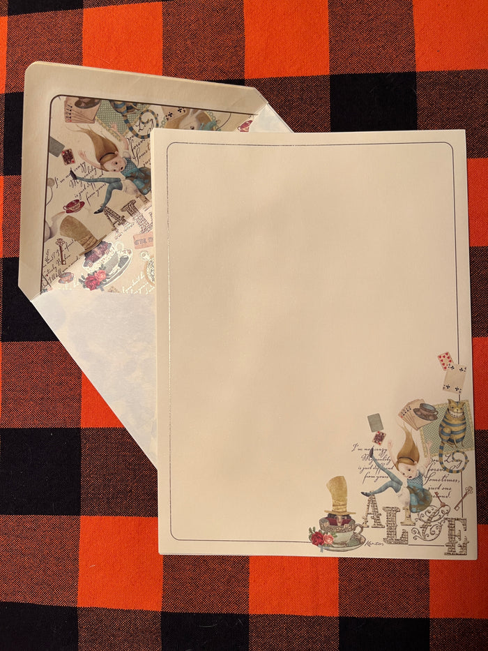 Italian Writing Paper: Alice in Wonderland