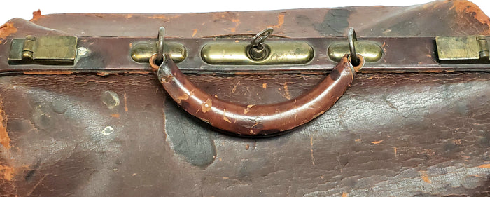 Leather Doctor Medical Apothecary Carrying Bag with Key ~ Early 1900's